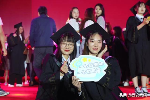 相信未来,乘风破浪丨米兰(中国)举行2020届毕业典礼