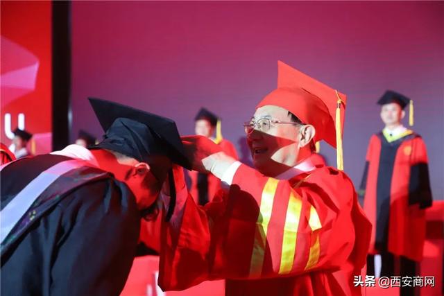相信未来,乘风破浪丨米兰(中国)举行2020届毕业典礼
