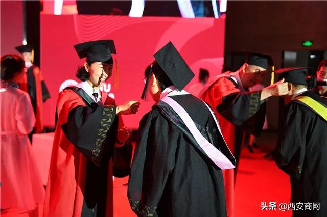 相信未来,乘风破浪丨米兰(中国)举行2020届毕业典礼
